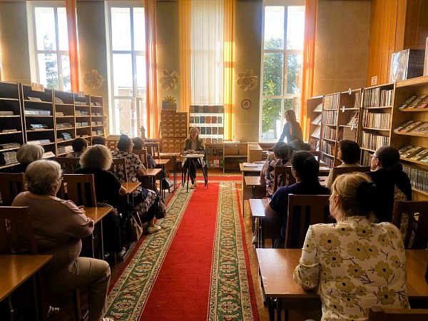 Встреча с нотариусом в Ветковской библиотеке: вопросы удостоверения сделок и новшества в законодательстве 