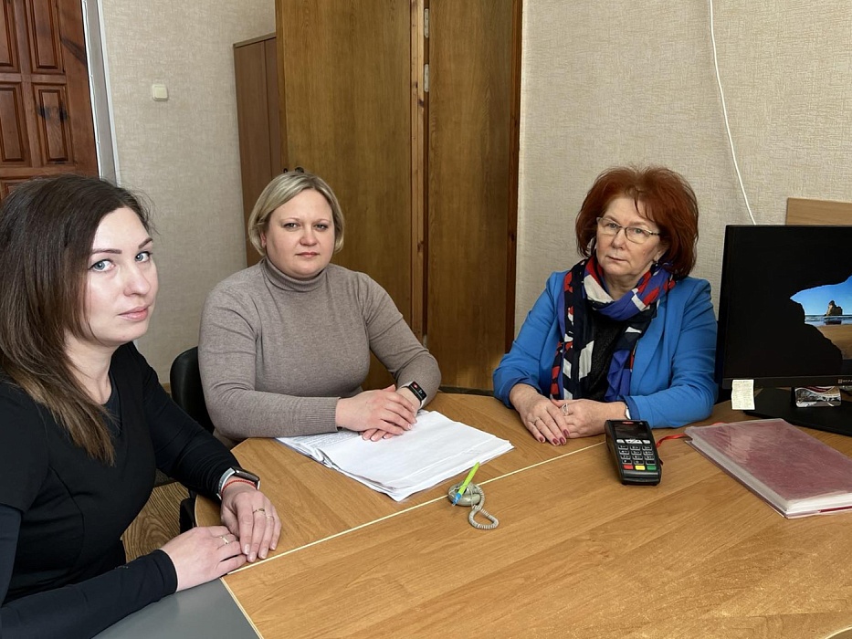 Руководитель ТНП посетила нотариальную контору Бешенковичского района