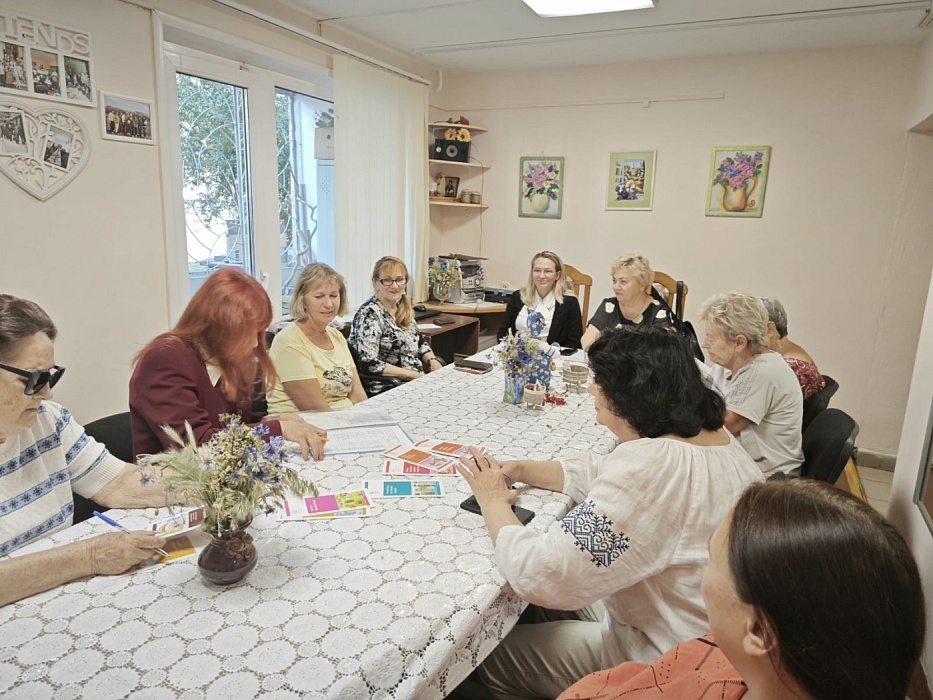 Нотариусы с заботой и знаниями для старшего поколения
