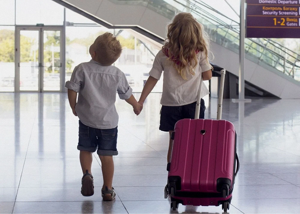Родители планируют, что у тебя будет поездка за границу. Какие документы они должны подготовить?