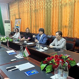 Представители Минюста и БНП знакомятся с работой нотариусов Таджикистана