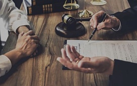 Кто входит в число наследников первой очереди и какие у них права? 