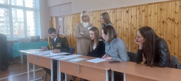 «В Год мира и созидания -  в едином строю: нотариусы и подрастающее поколение»