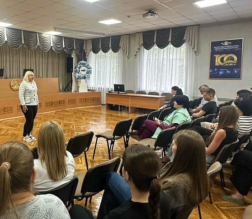 Правовое просвещение граждан ко Дню медицинских работников