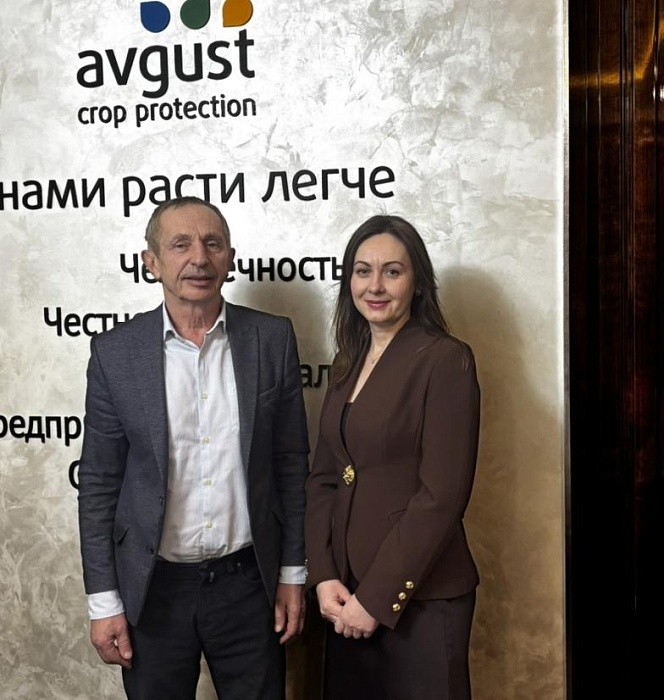 Нотариус провели встречу с представителями ЗАО «Август-Бел» 