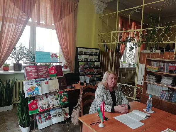 Просвещение в библиотеке 