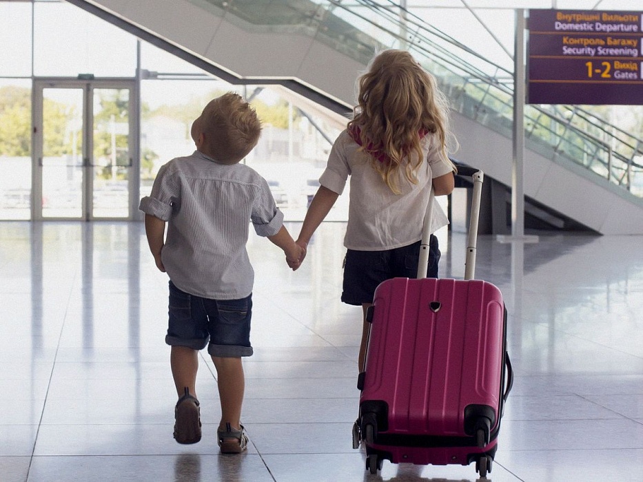 Что нужно знать при выезде ребенка за границу