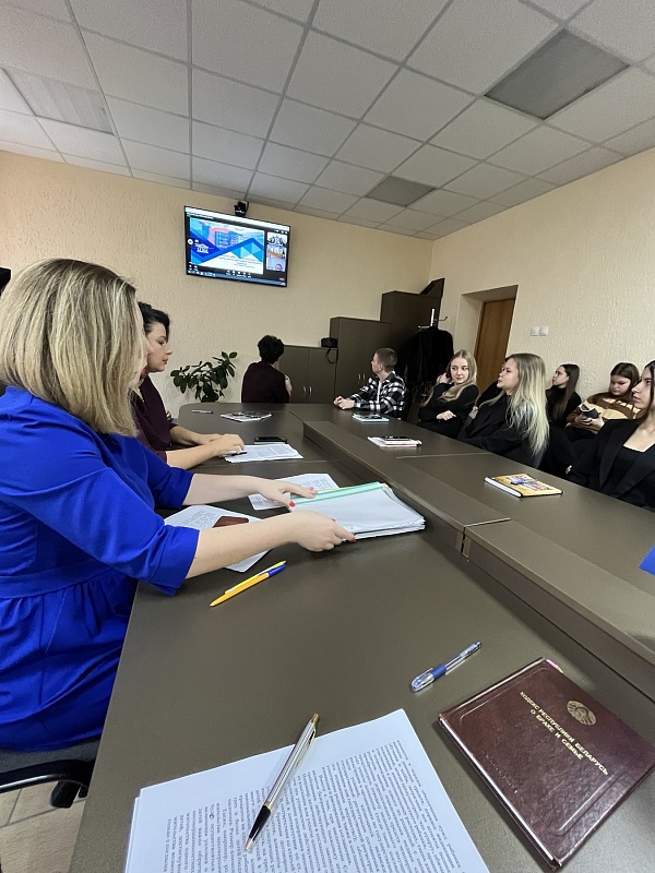 Заседание международного круглого стола на тему «Актуальные проблемы и современные риски в сфере демографической безопасности государства: особенности законодательного регулирования»