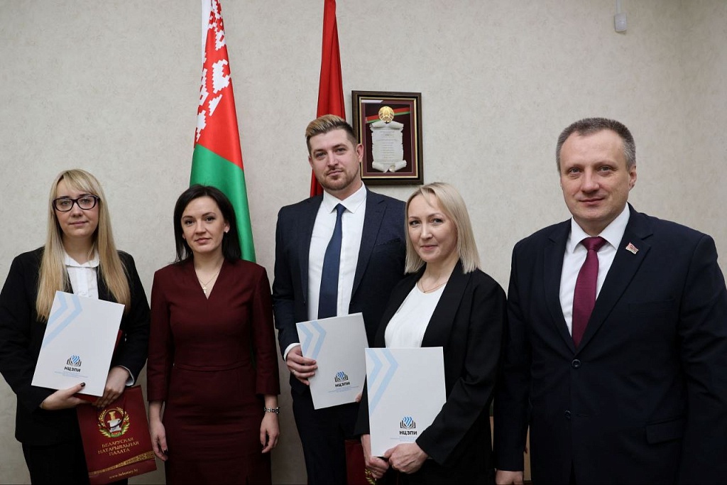 Троих новых нотариусов приняли в члены БНП