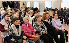 Нотариус встретилась с ветеранами БЕЛАЗа