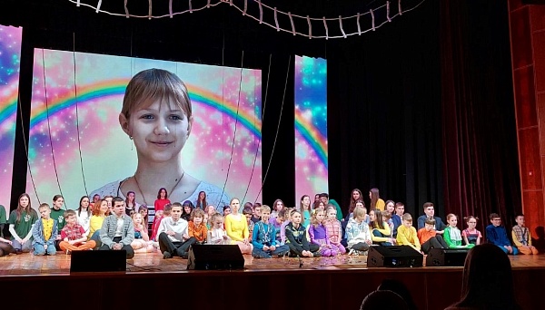 Столичные нотариусы и работники нотариата посетили спектакль белорусского Семейного инклюзив-театра «i»