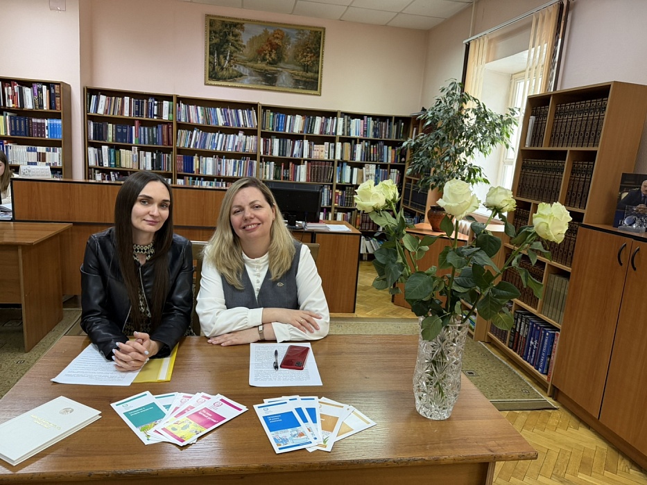 «Всё начинается с семьи»: нотариусы и студенты говорили о главном