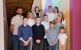 Руководитель и сотрудники аппарата ТНП Гродненской области посетили Детский дом семейного типа