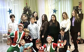 Члены Совета молодых нотариусов поздравили детей с Новым годом!!!