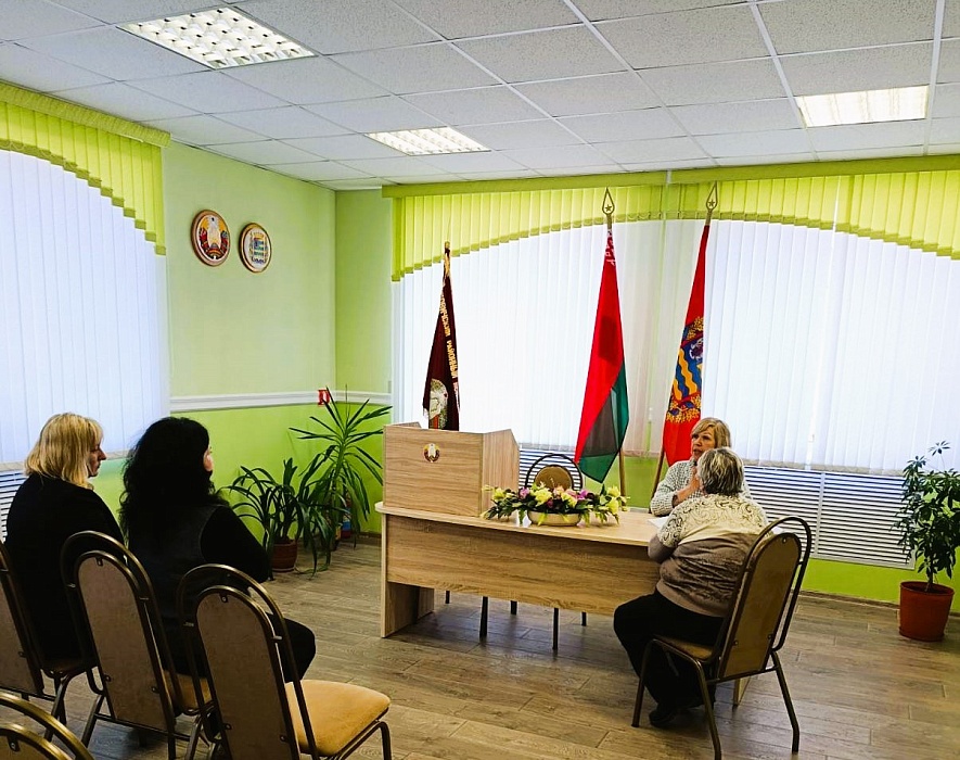 Проведение правового просвещения и выездного приема граждан