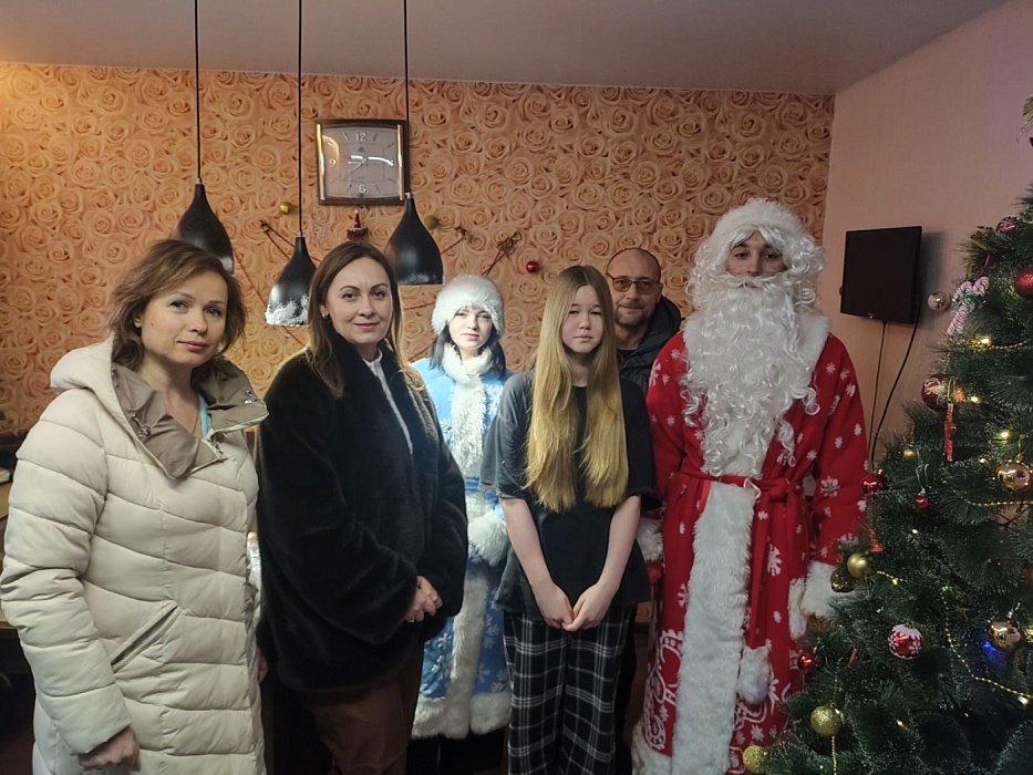 Новогодняя акция "Наши дети": Забота и подарки в преддверии праздников