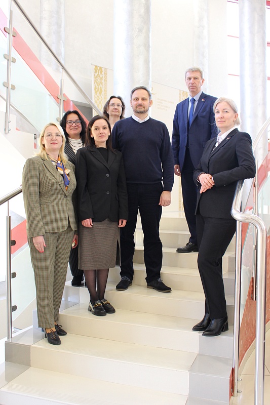 Навстречу клиенту