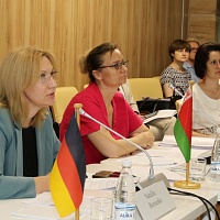 Онлайн семинар с представителями нотариатов Австрии, Германии и Фонда IRZ