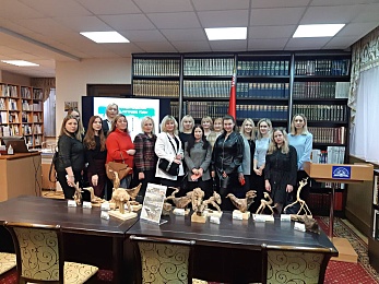 Нотариусы и работники Могилевского нотариального округа посетили Президентскую библиотеку Республики Беларусь 