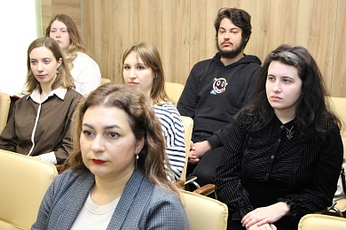 В преддверии Дня Победы представители нотариата встретились с сотрудниками Института истории НАН Беларуси